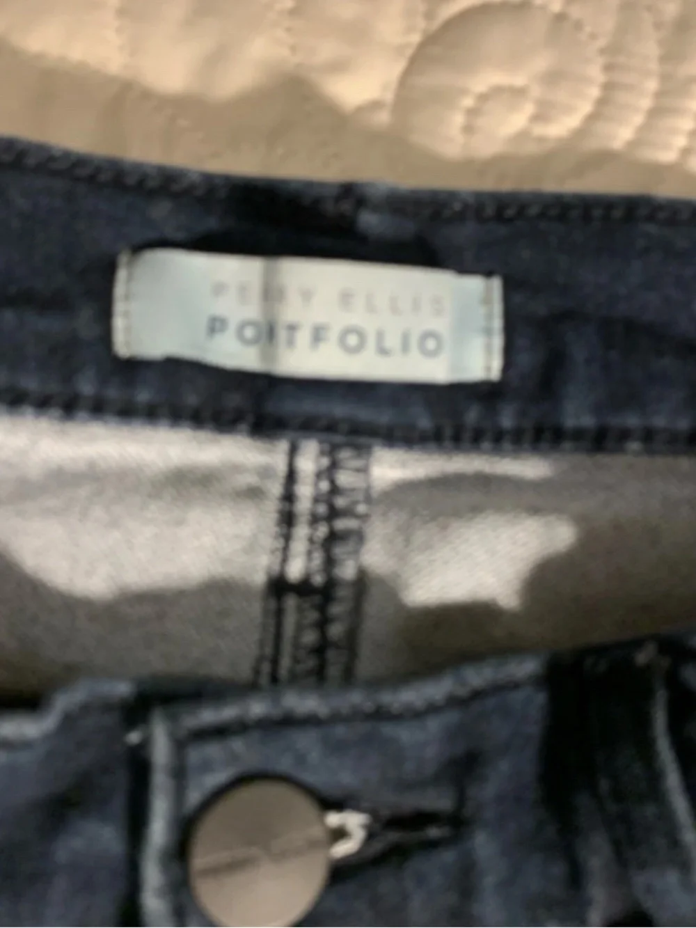 Men's Perry Ellis Portfolio jeans. Dark Blue
